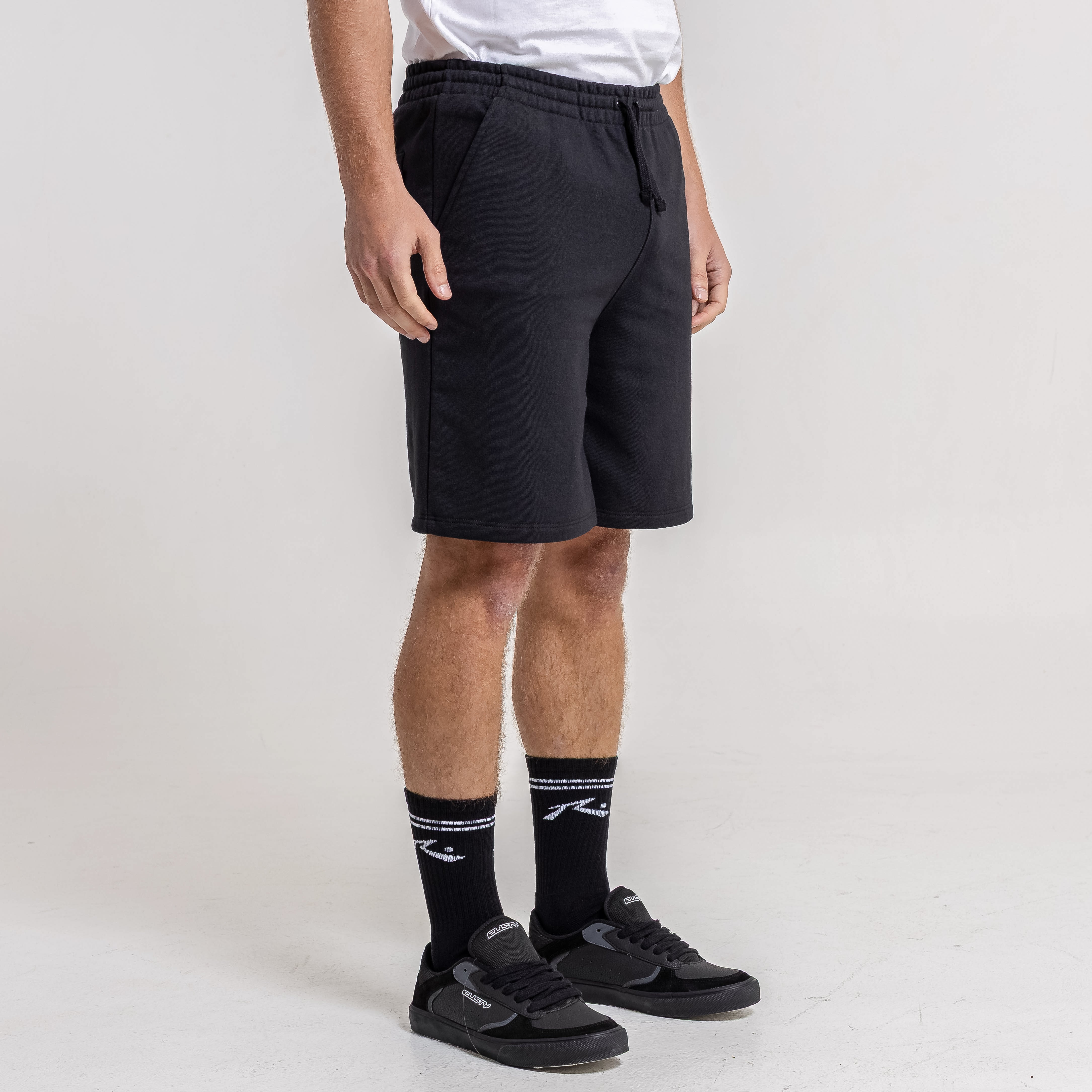 Bermuda Essential Black - Image 2
