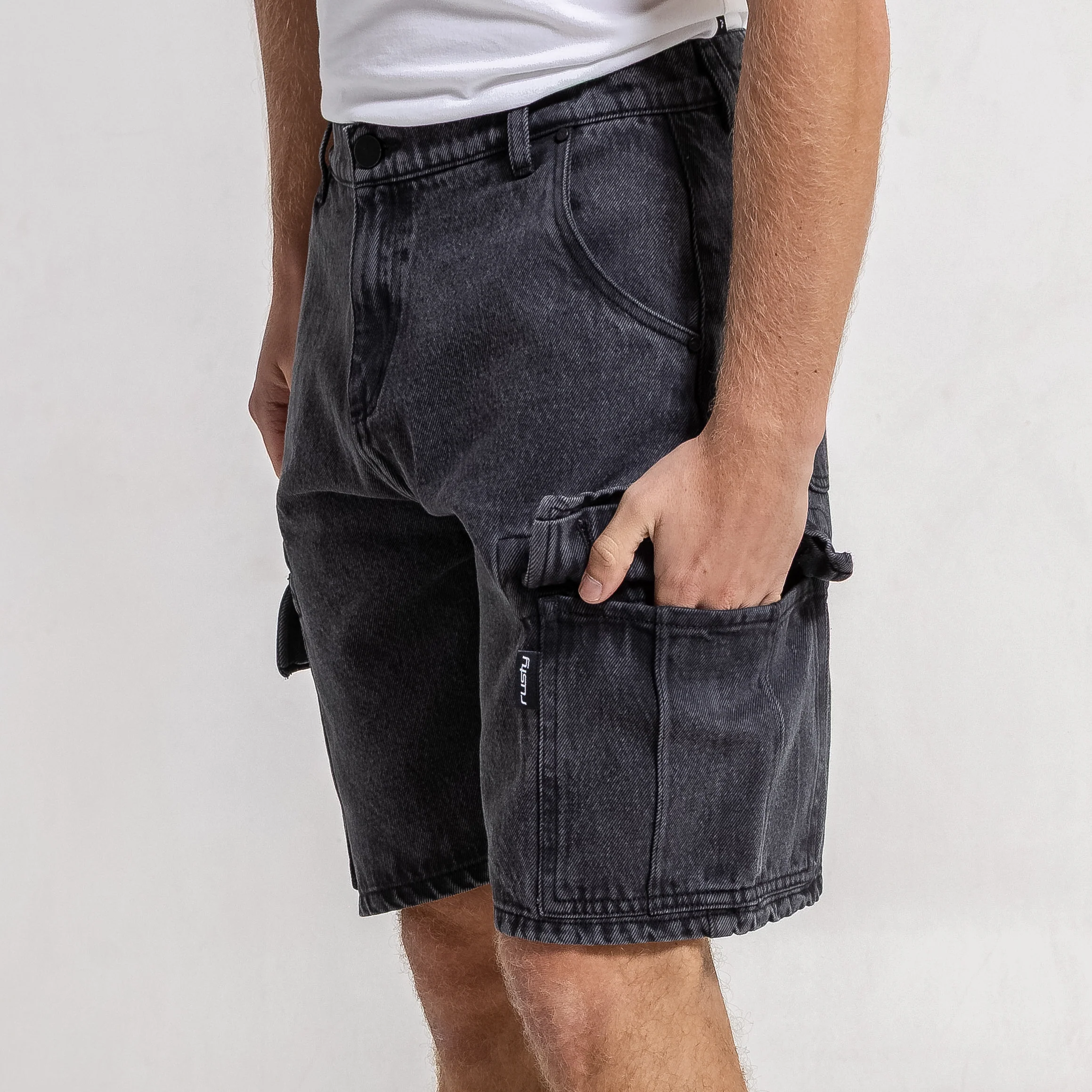 Bermuda Rambling Cargo Black - Image 4