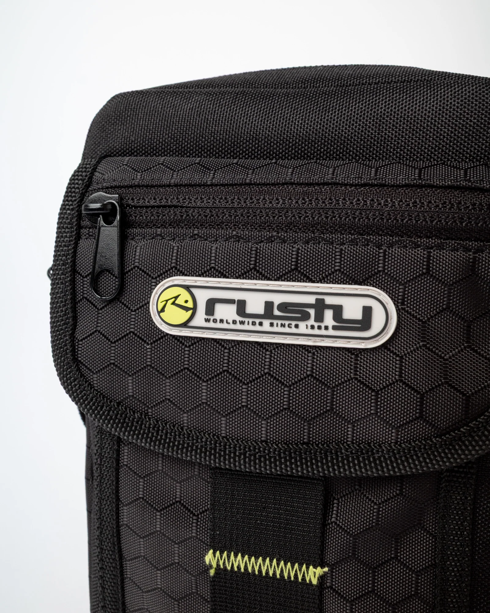 Bolso Voltage Crossbody Bag Black/Sulphur - Image 5