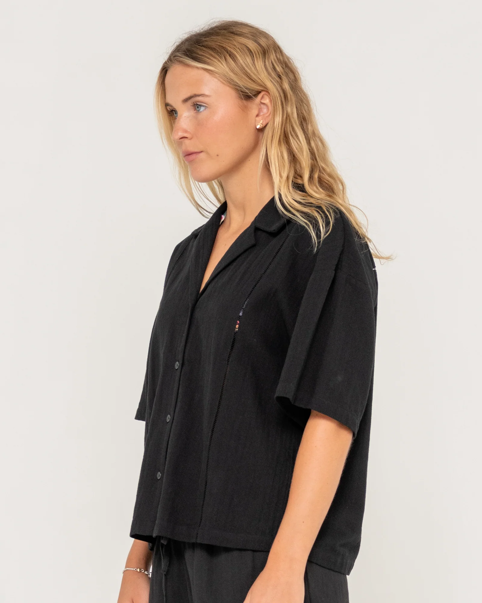 Camisa Rummer Has It Short Sleeve Black - Image 4