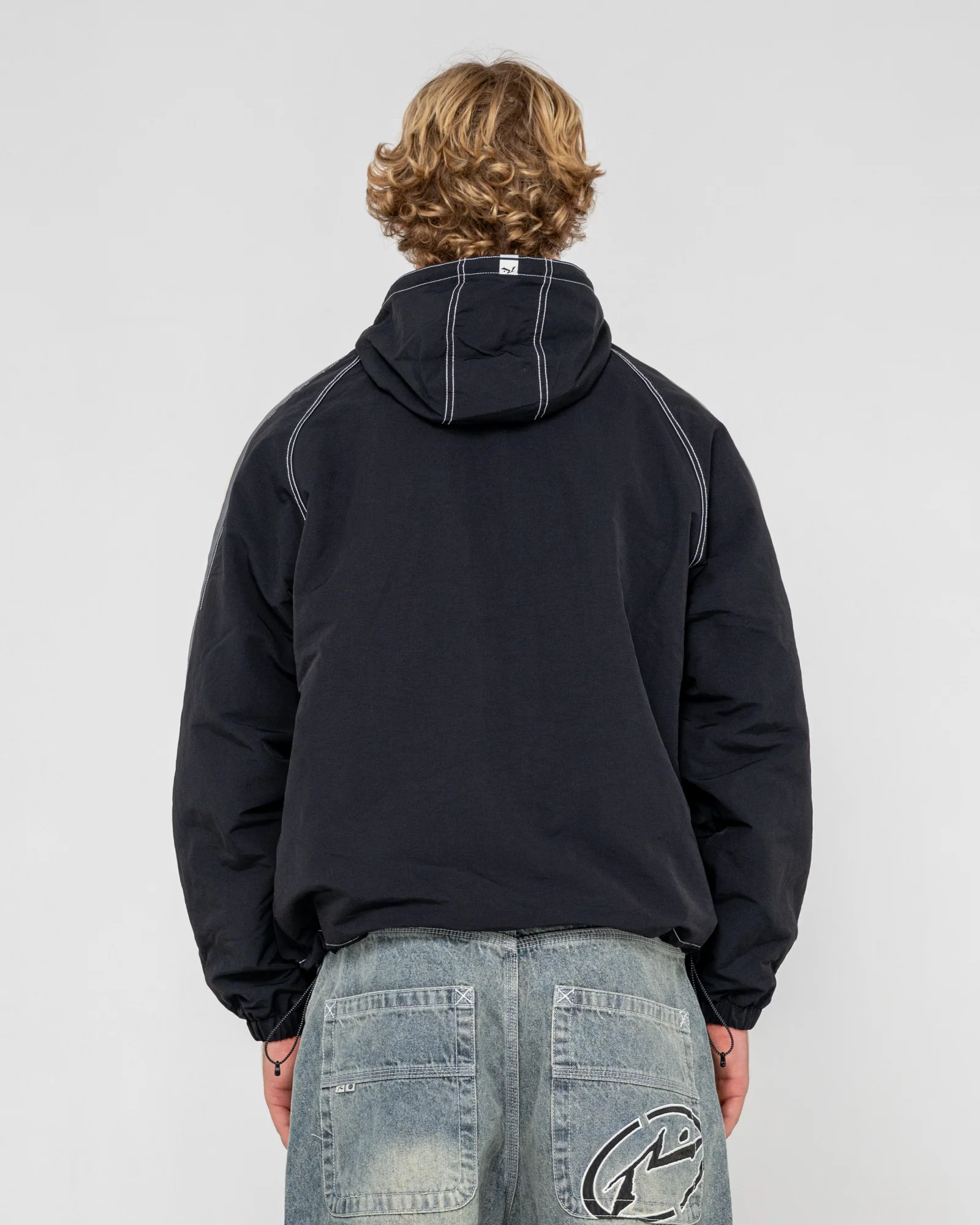 Campera Abrigo Lock Out Hooded Black - Image 4