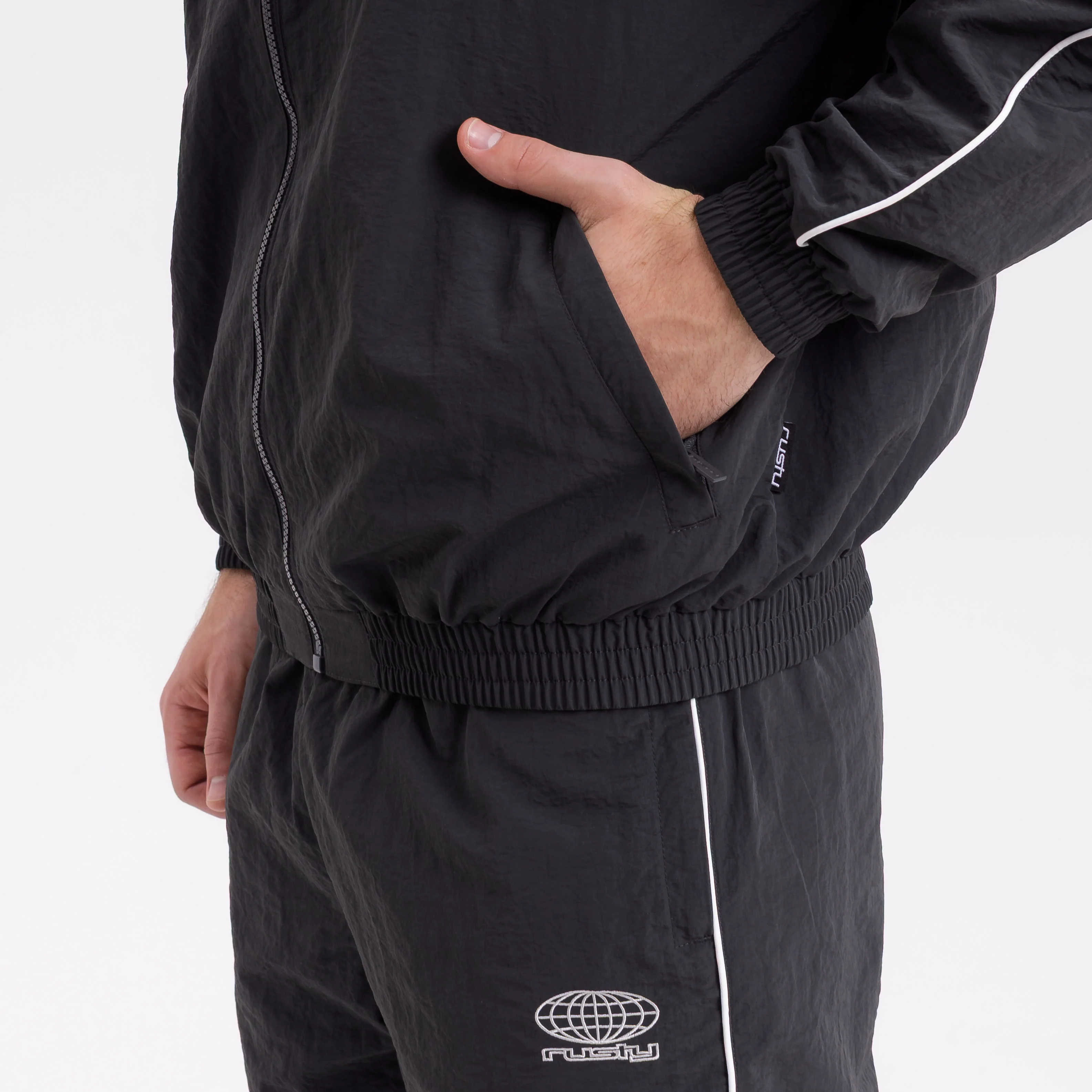 Campera Liviana Monza Ii Black - Image 6