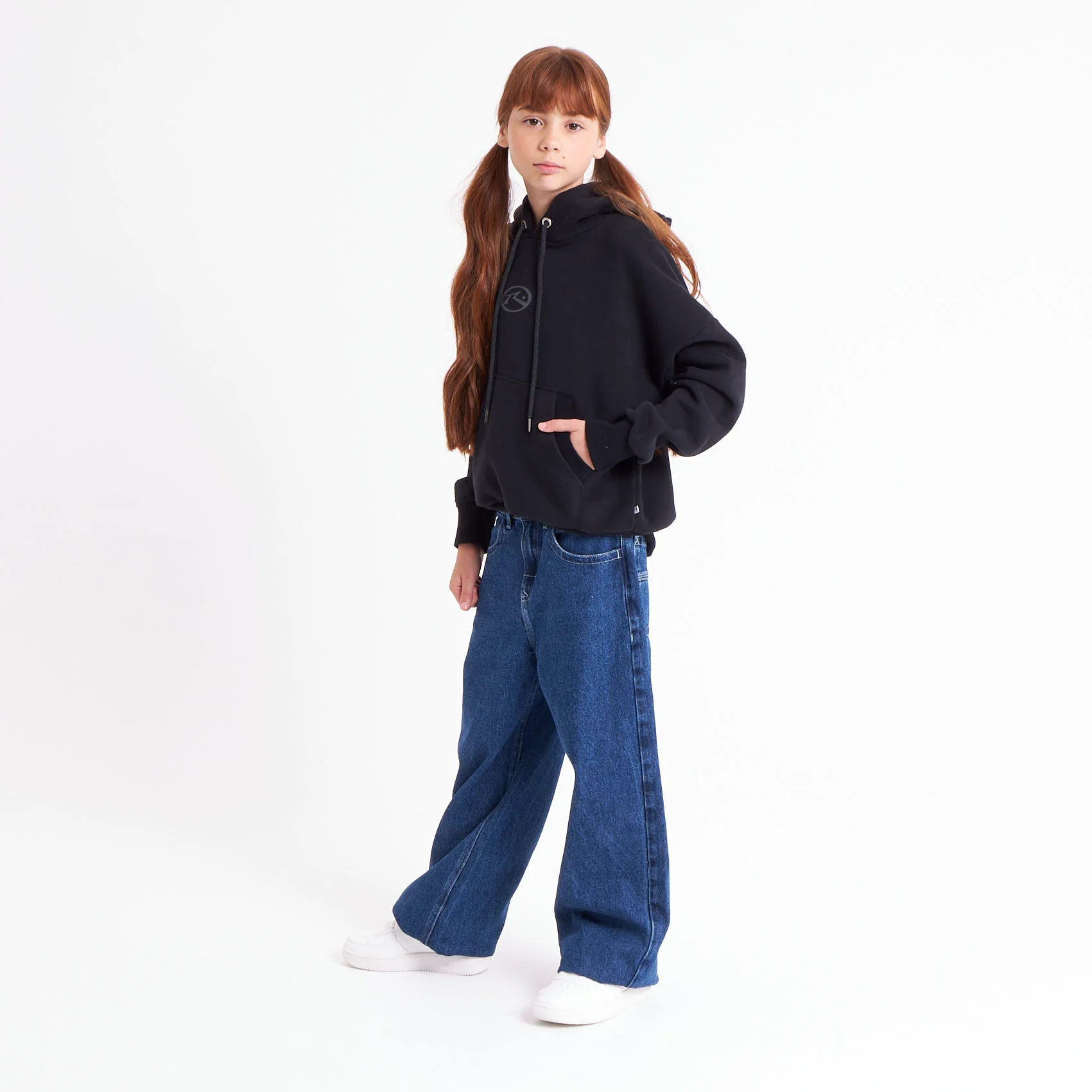 Canguro Essential l Relaxed Girls Black - Image 7