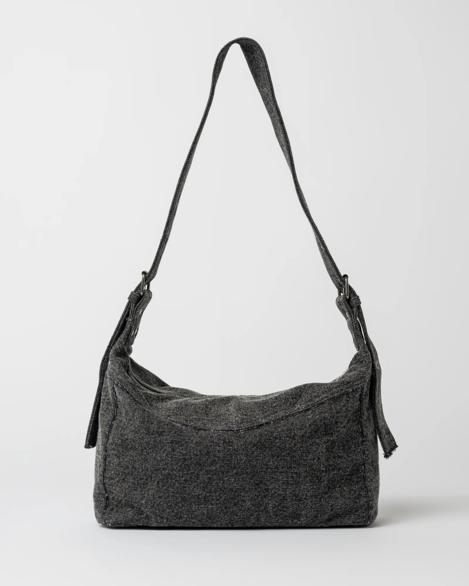Cartera Roxanne Denim Shoulder Bag Washed Black - Image 5