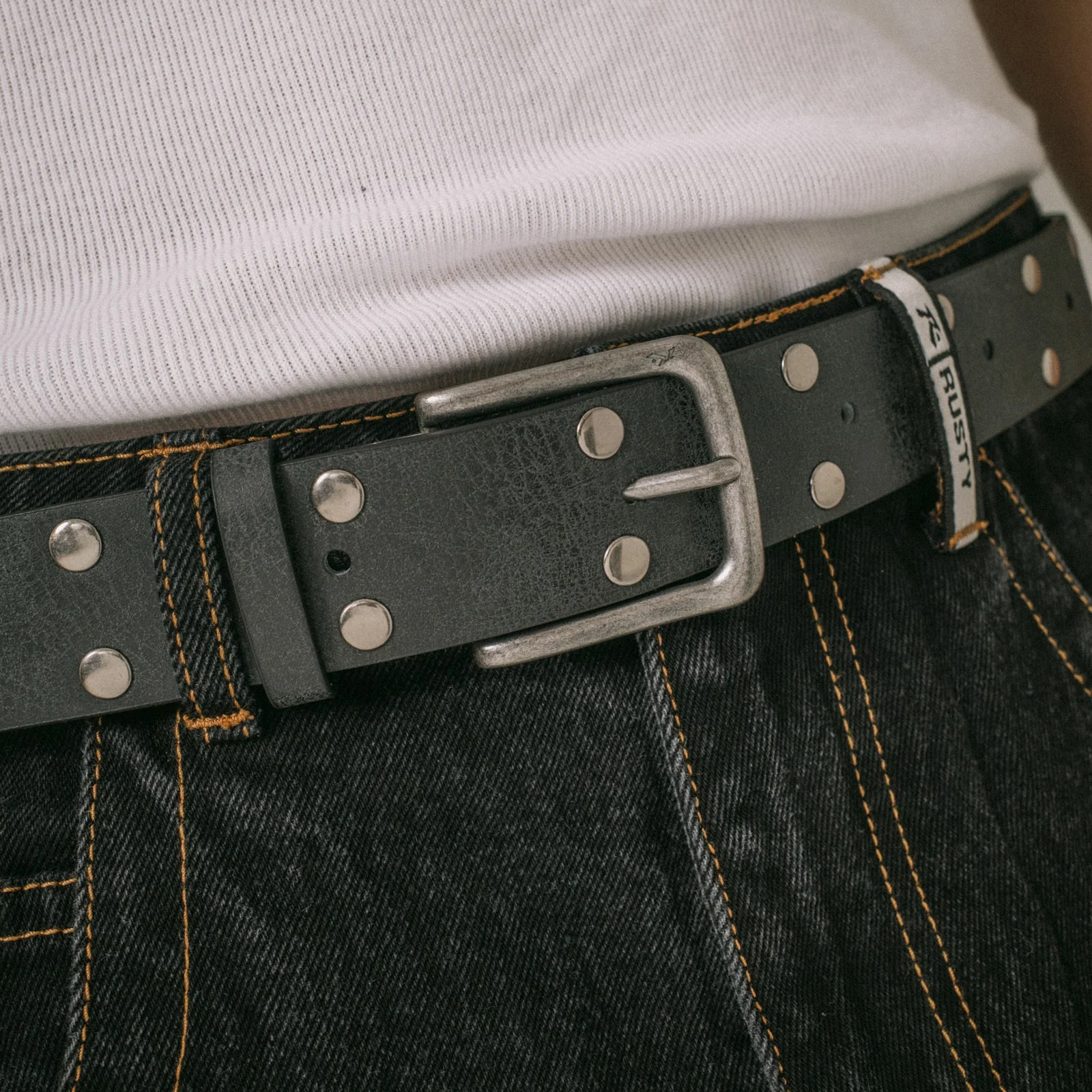 Cinturon Worn Out Stud Belt Black - Image 5