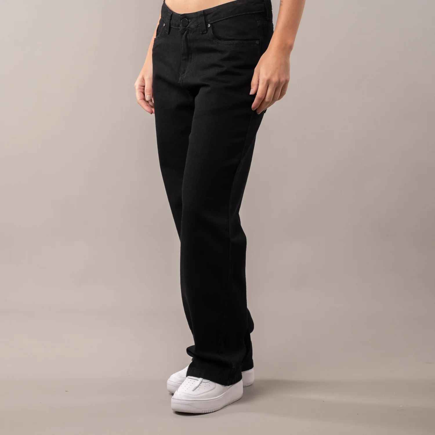 Jean Suzy Straight Low Rise Black - Image 3