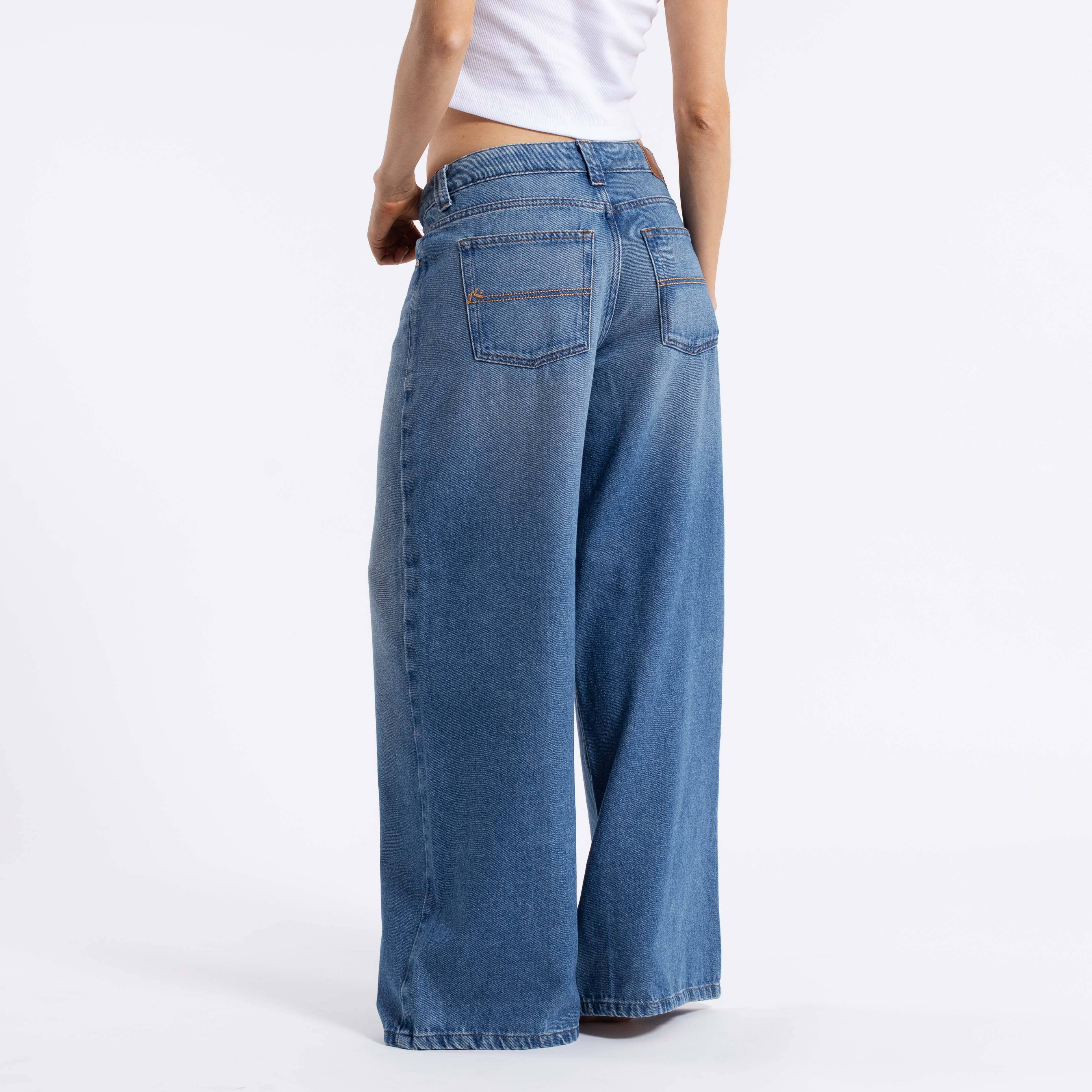 Jean Low Rise Super Wide Leg Middy Blue - Image 2