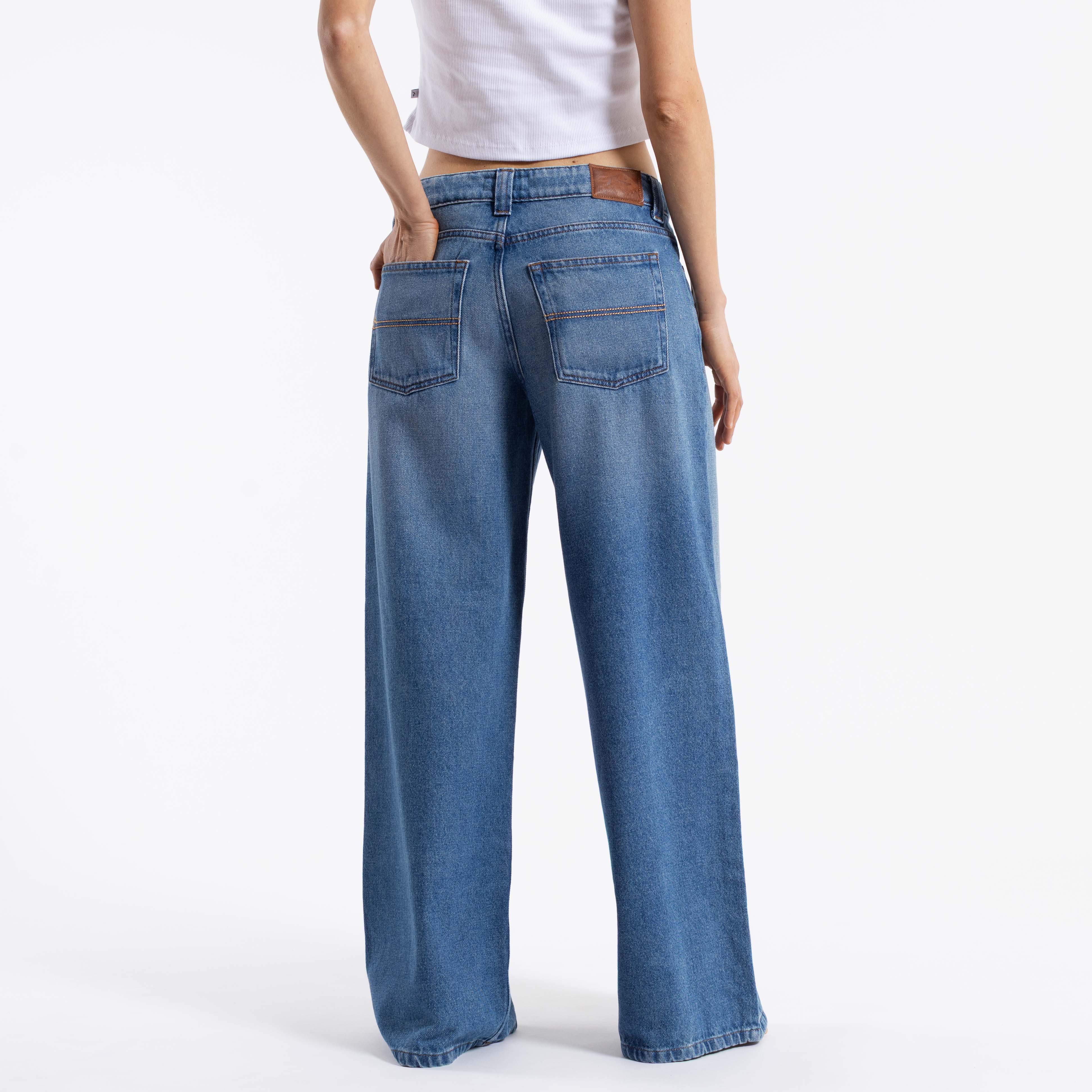 Jean Low Rise Super Wide Leg Middy Blue - Image 4