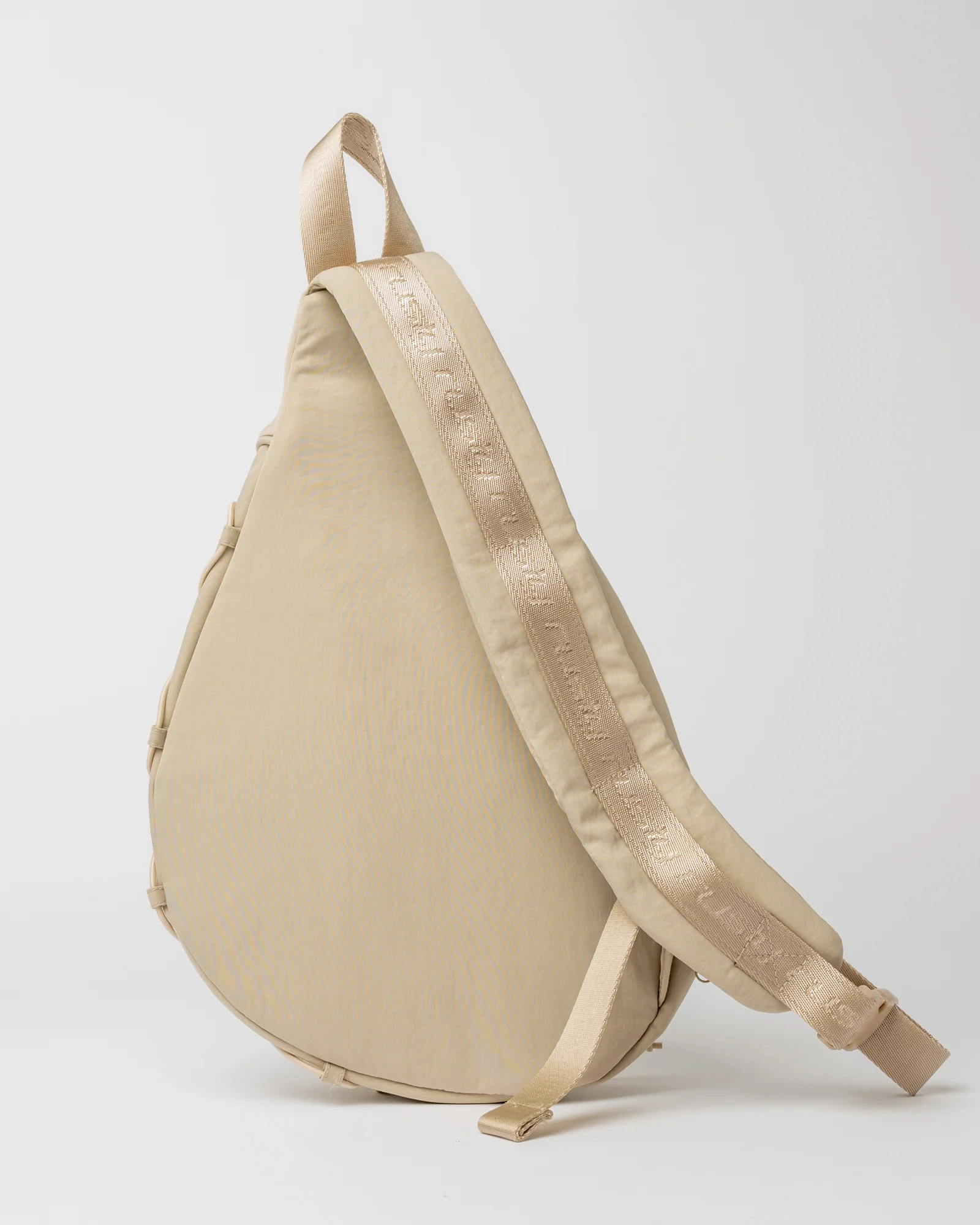 Mochila Free Run Nylon Sling Backpack Oatmeal - Image 2