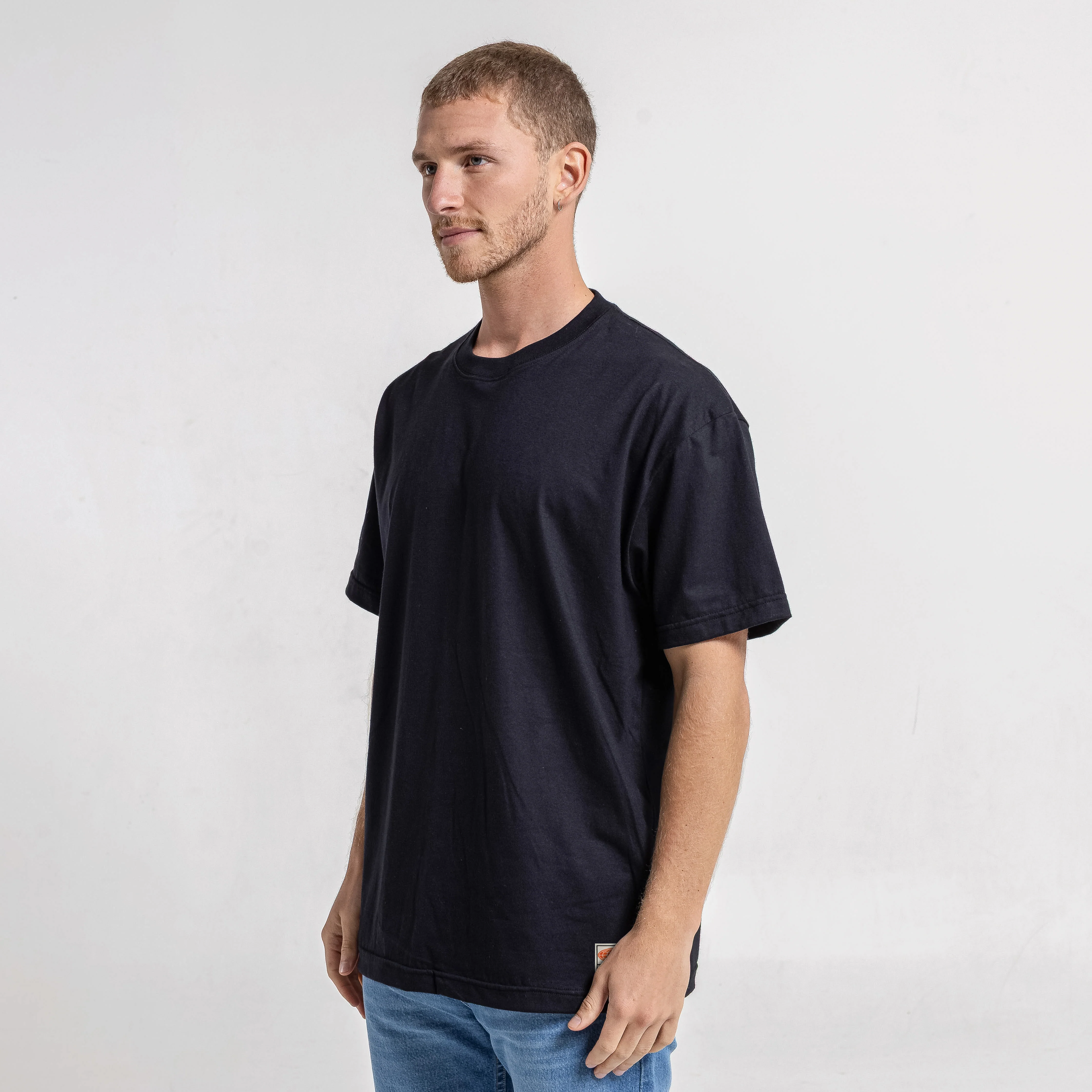 Remera Essential Black - Image 2