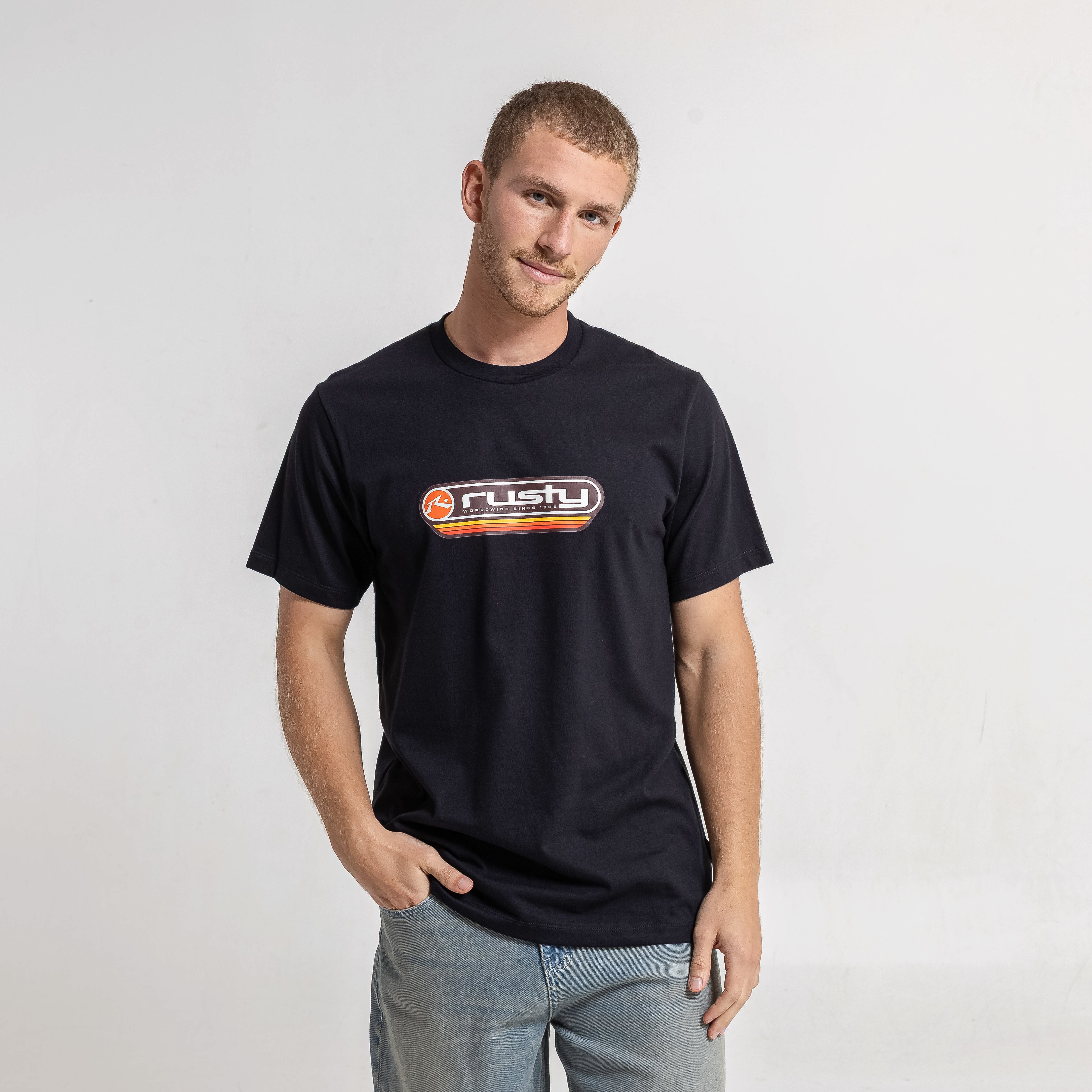 Remera Half Moon Black