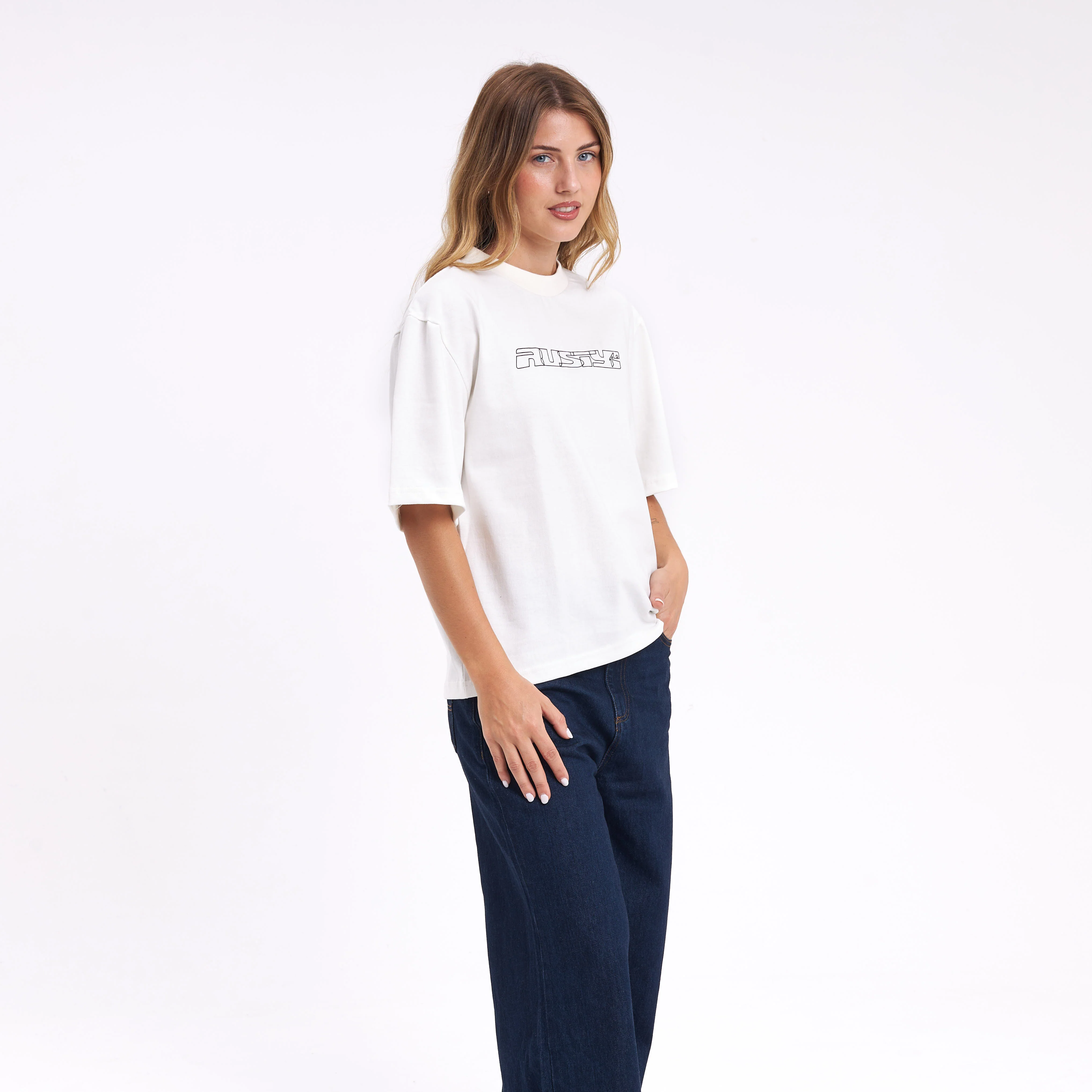 Remera Essential Crop Boxy Fit Off White - Image 5