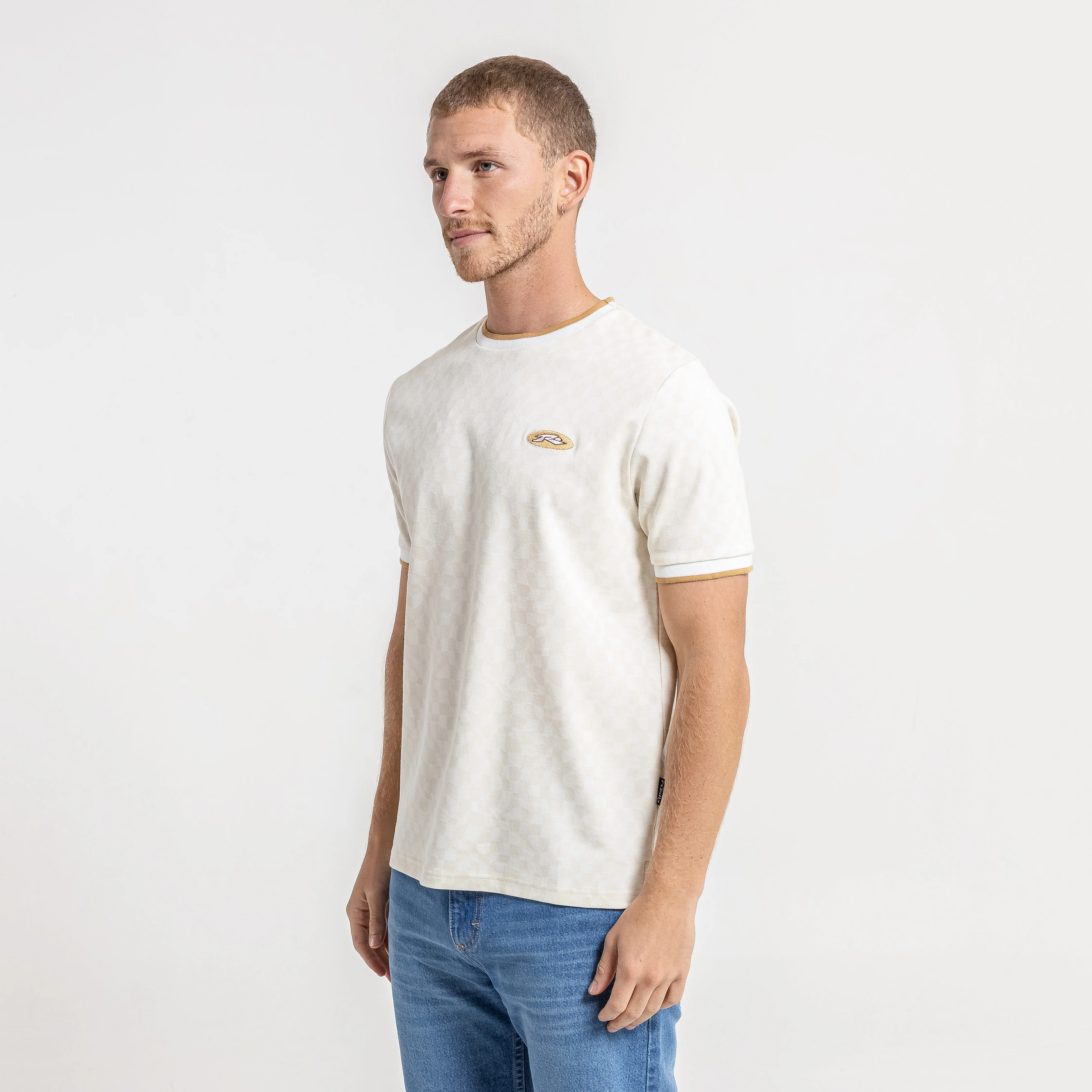 Remera Leash Off White - Image 3