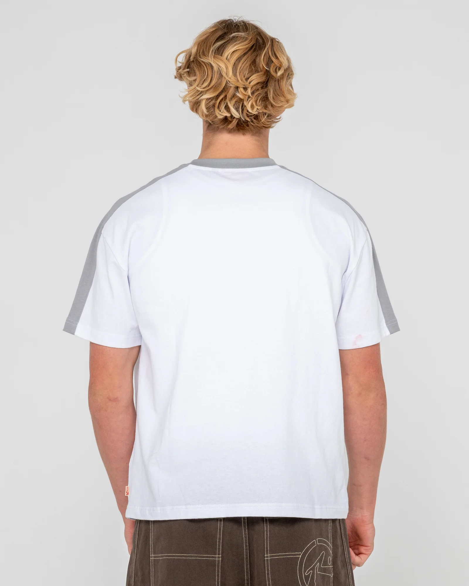 Remera Weapon Short Sleeve White - Image 4