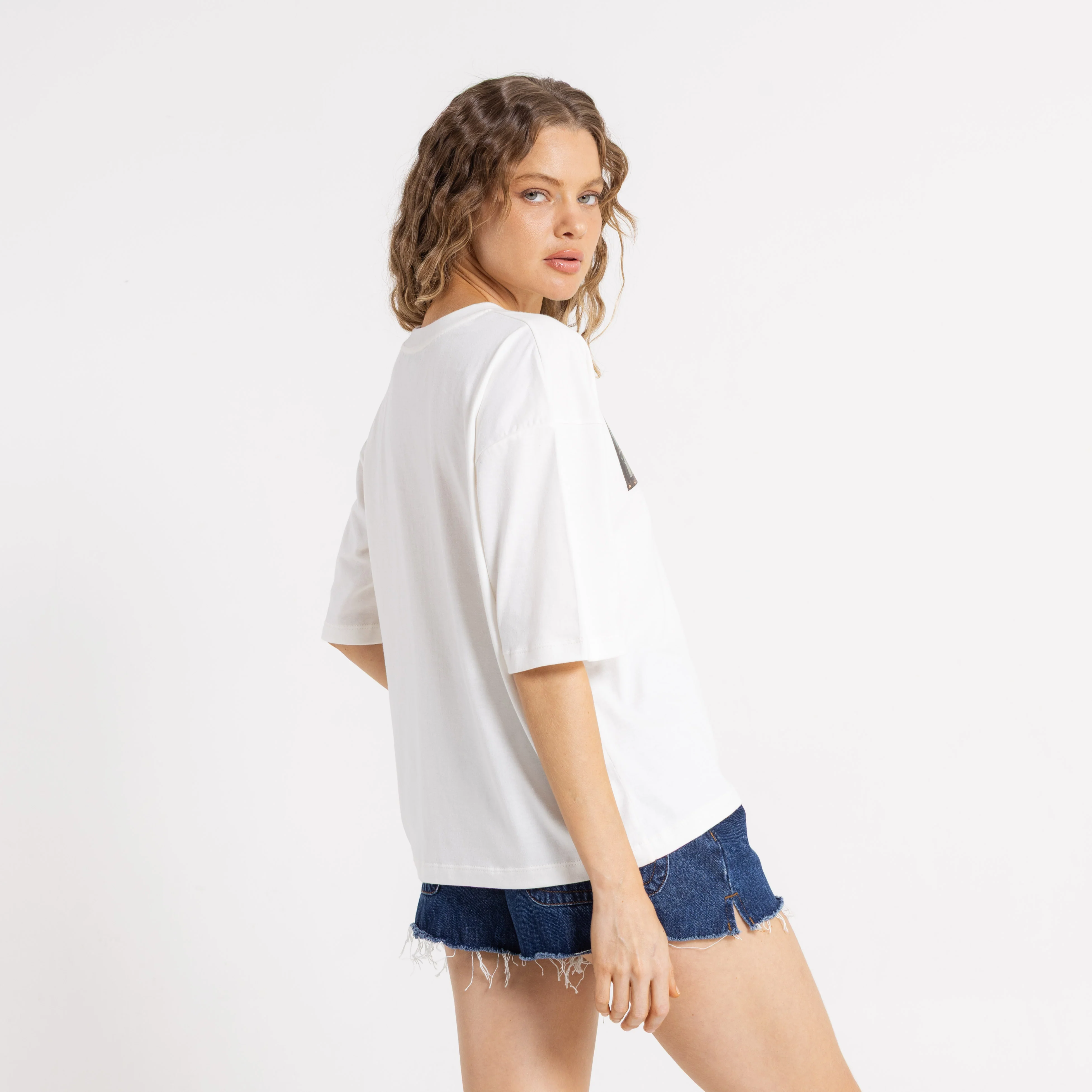 Remera Crossroads Oversize Snow White - Image 3