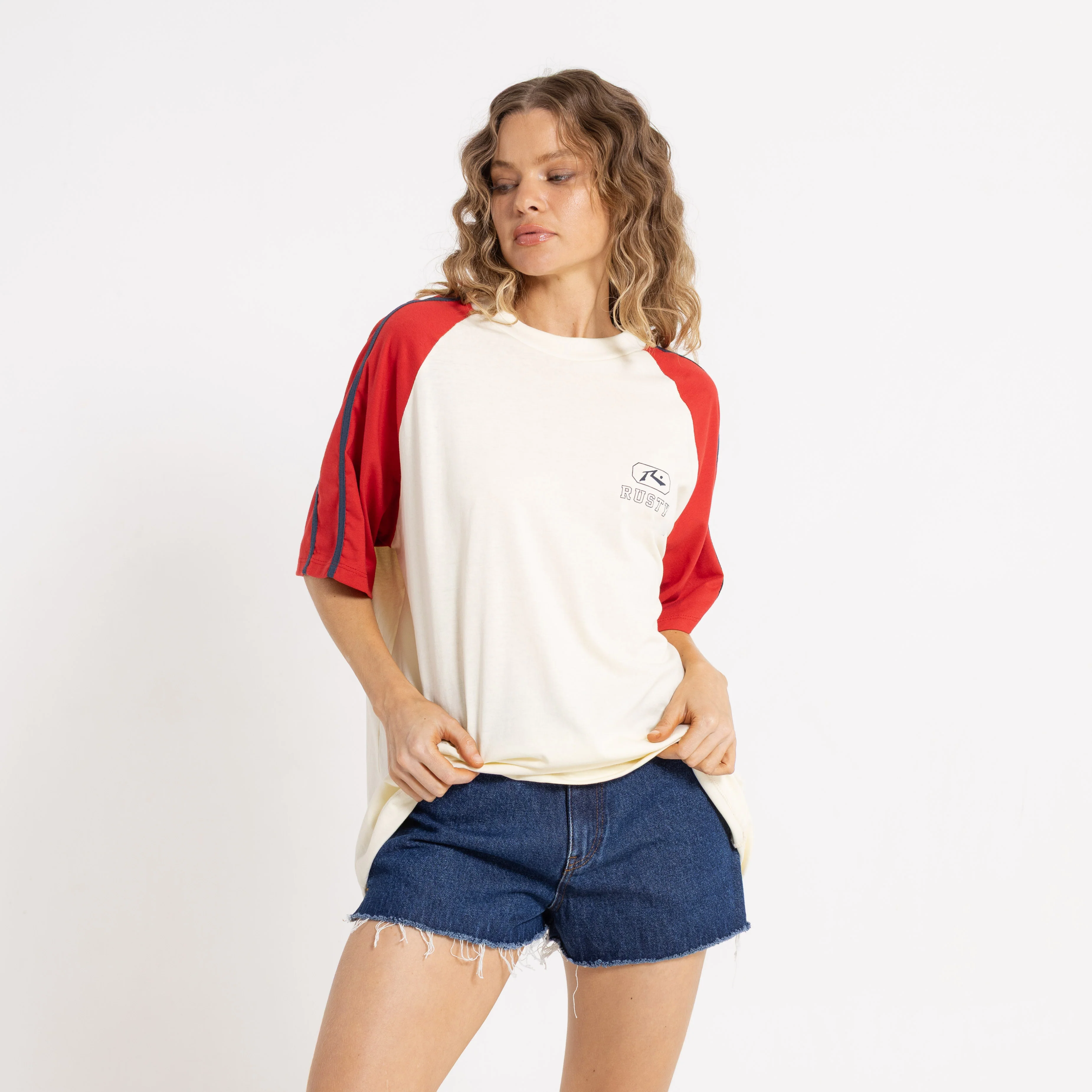 Remera Mindless Collegiate Oversize Snow White