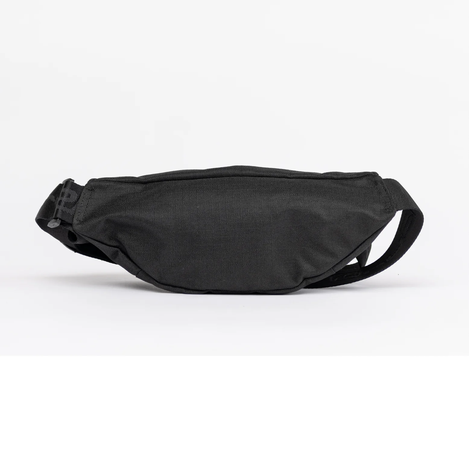 Riñonera Cyber Crossbody Bag* Black - Image 5