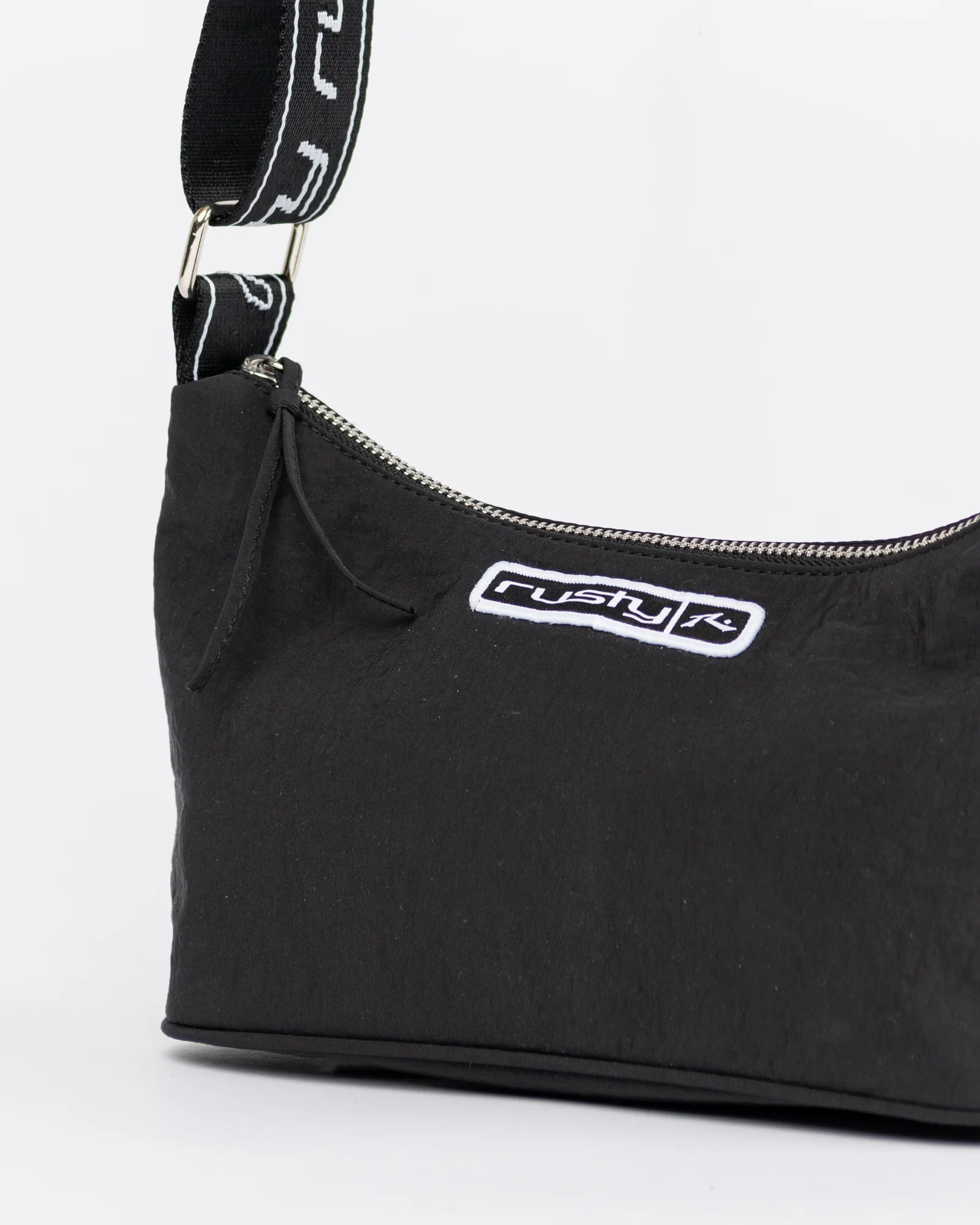 Bolso Latitude Nylon Black - Image 2