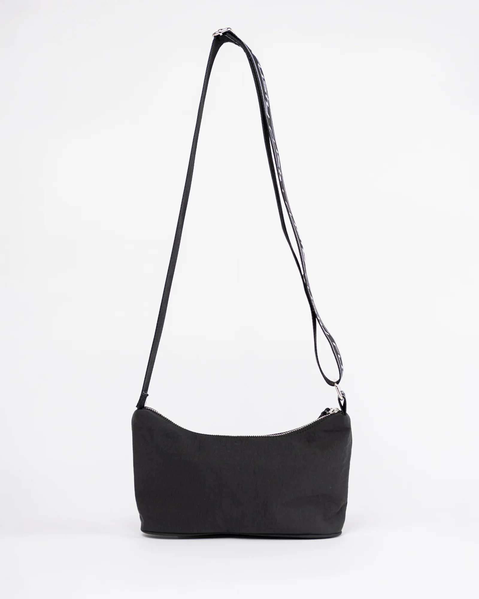 Bolso Latitude Nylon Black - Image 4